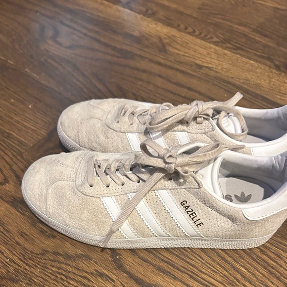 Adidas Gazelle Beige / White Sneakers W 7.5 - Picture 7 of 13